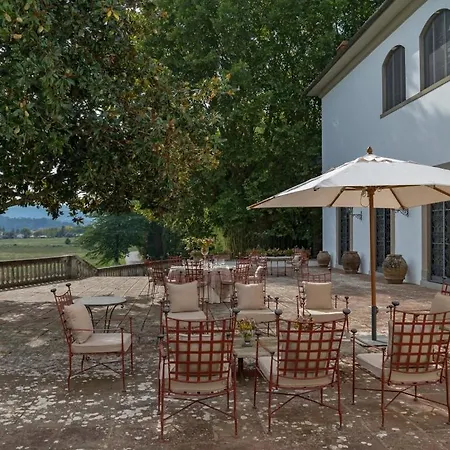 Villa Vecchietto Sleeps 18