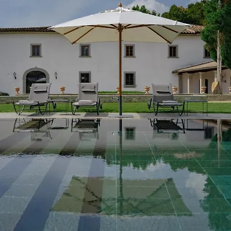 Villa Vecchietto Sleeps 18