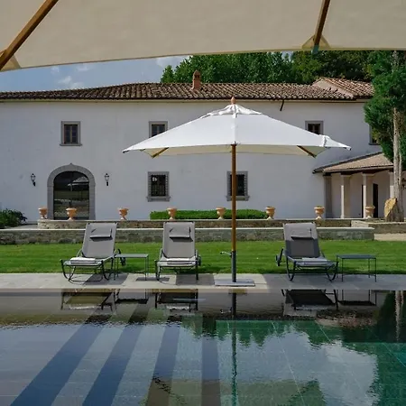 Vecchietto Sleeps 18 Villa *