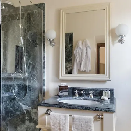 Vecchietto Sleeps 18 Villa Figline Valdarno